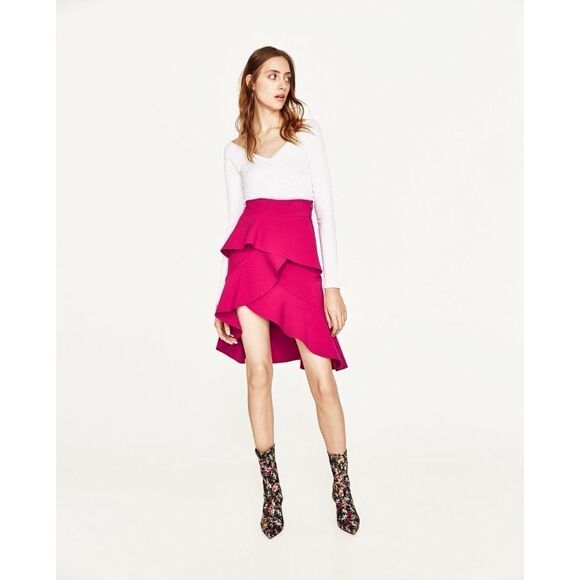 ✨ V-NECK RIBBED T-SHIRT✨ - Picture 1 of 5